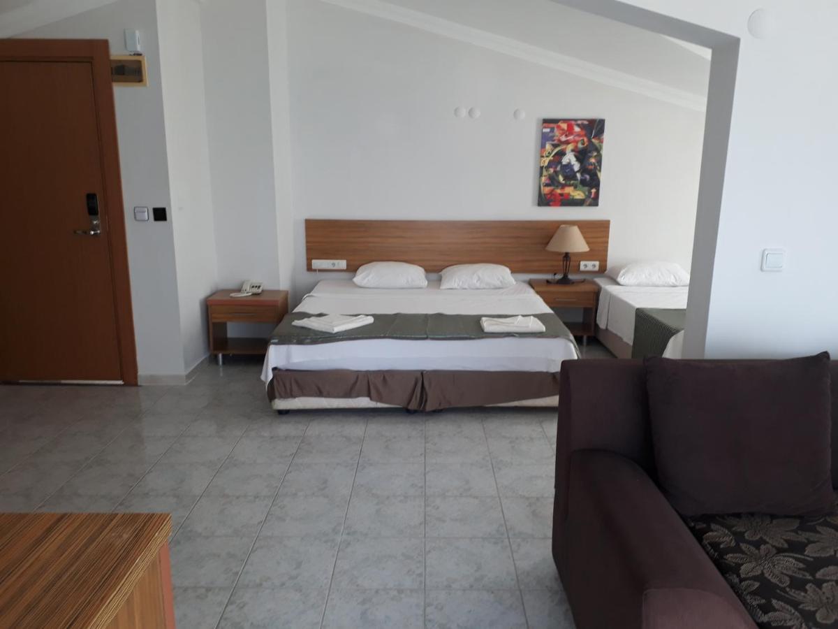 Mert Seaside Hotel (Adults Only) Marmaris Buitenkant foto