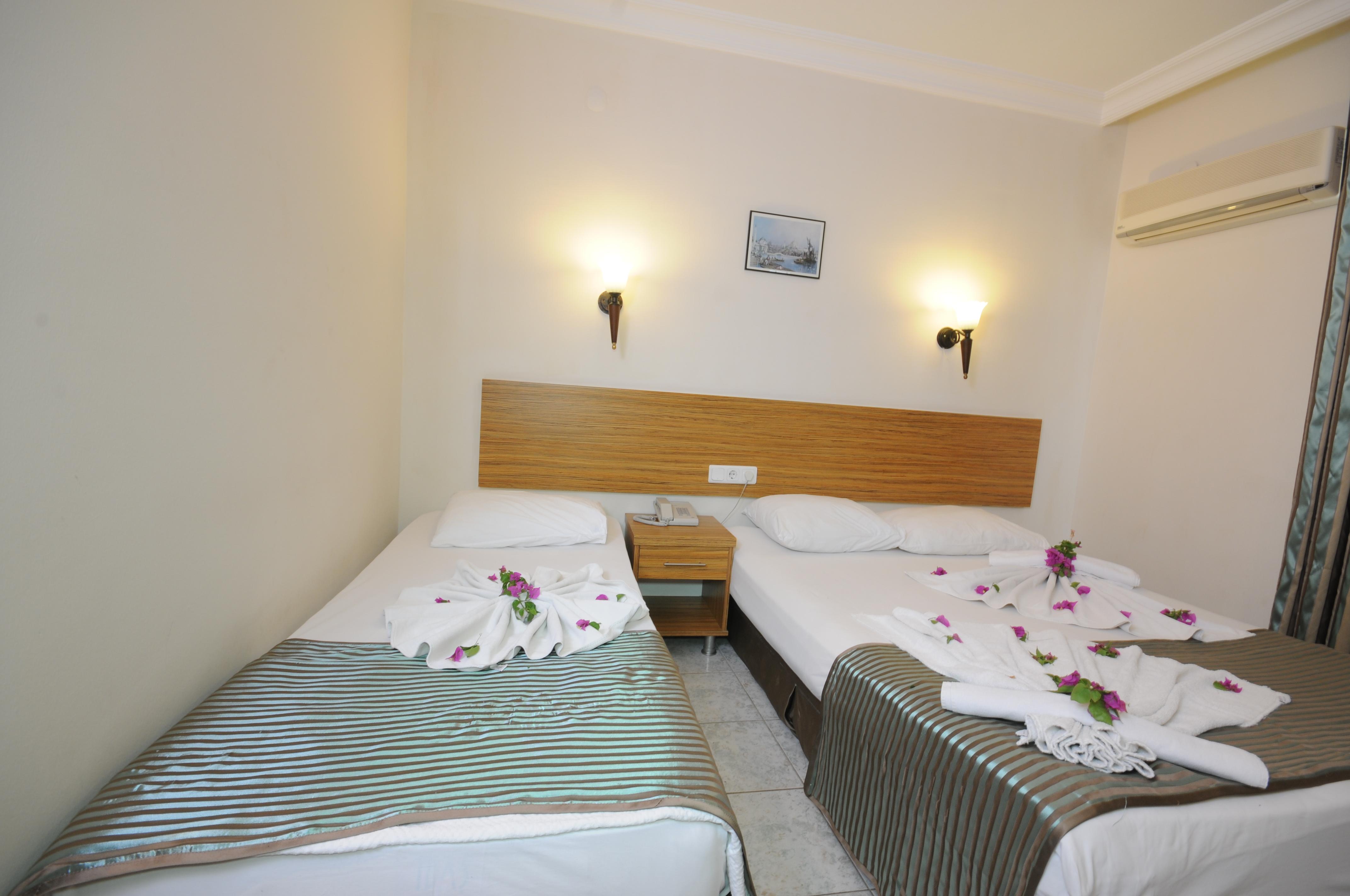 Mert Seaside Hotel (Adults Only) Marmaris Buitenkant foto