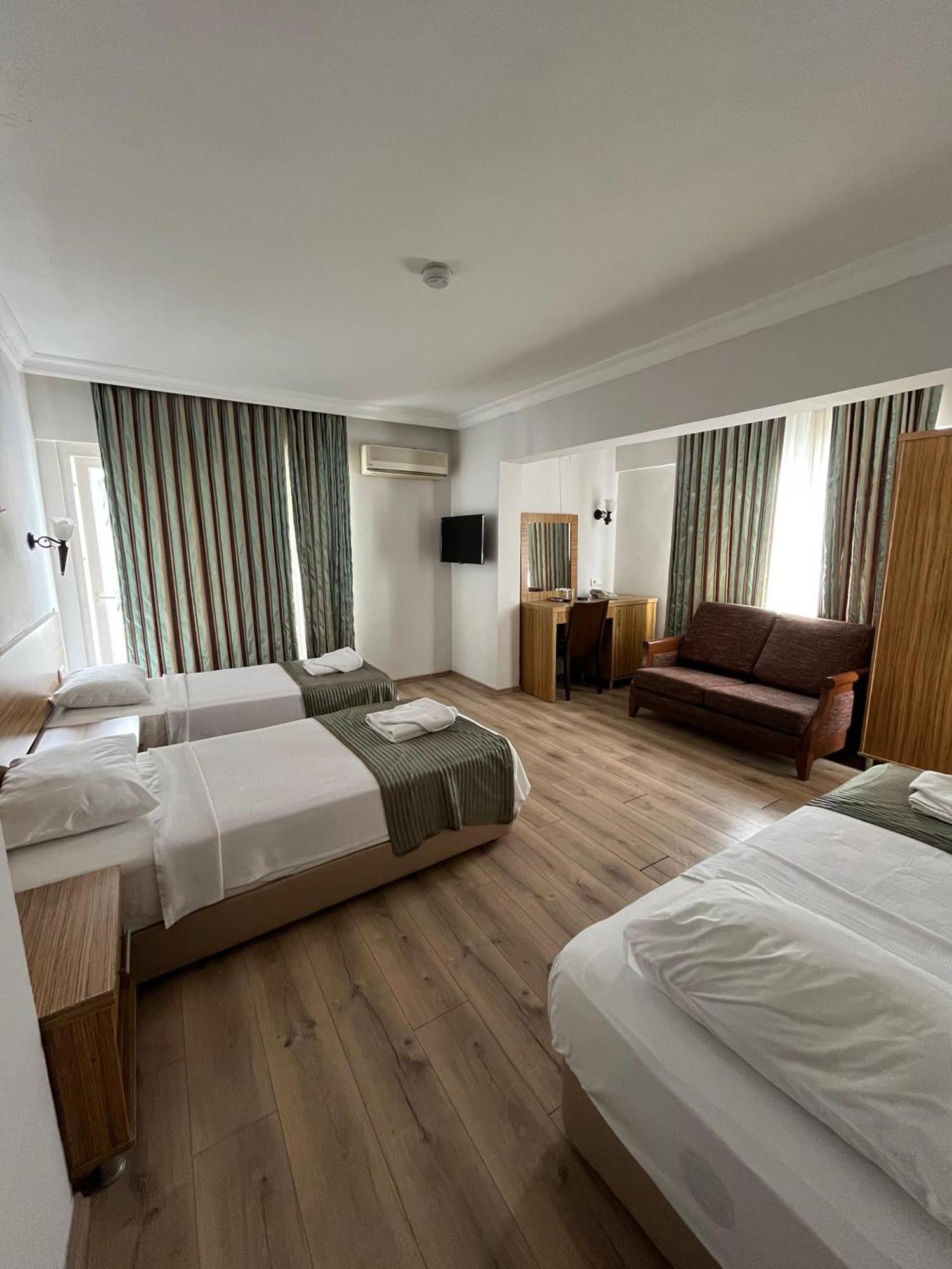 Mert Seaside Hotel (Adults Only) Marmaris Buitenkant foto